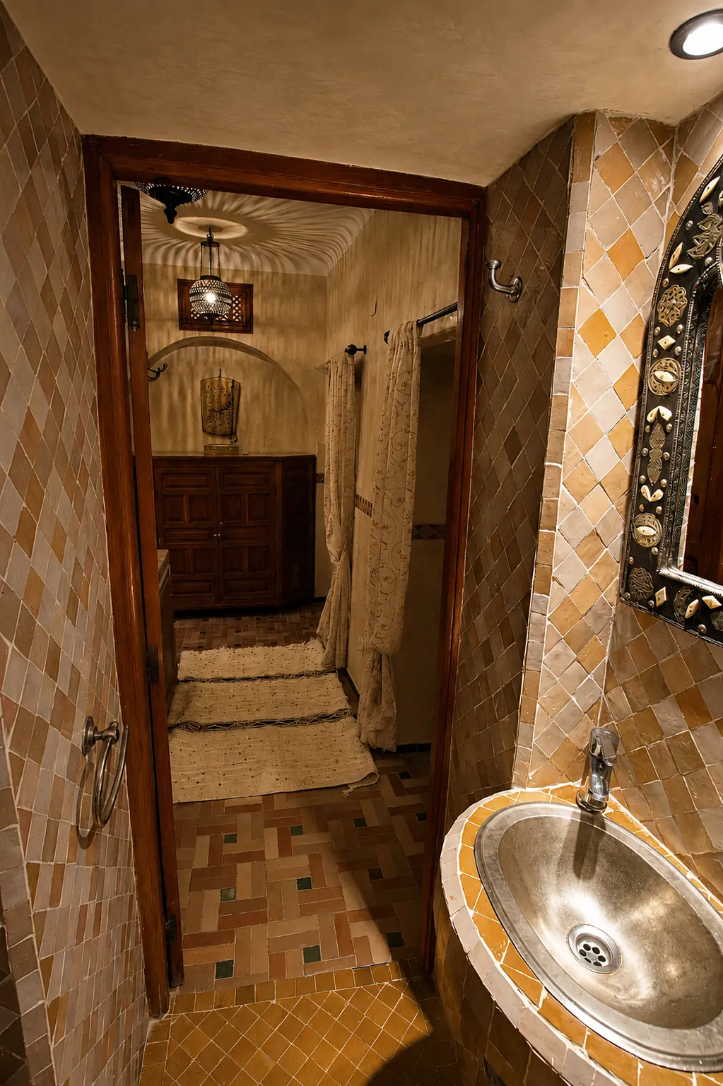 The tadelakt and zellige ensuite shower room